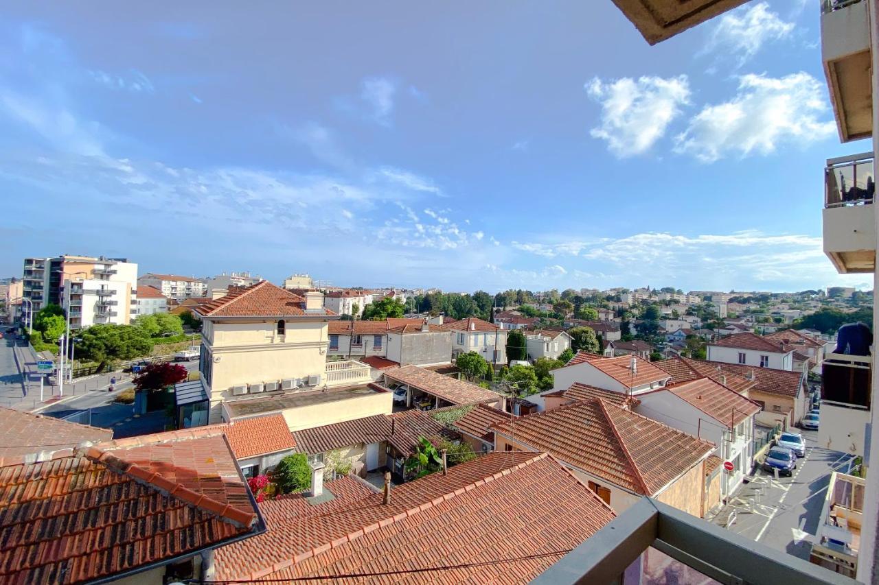 Guignon - Apart Sunny Comfort Close To The Port & Station อองทีบส์ ภายนอก รูปภาพ