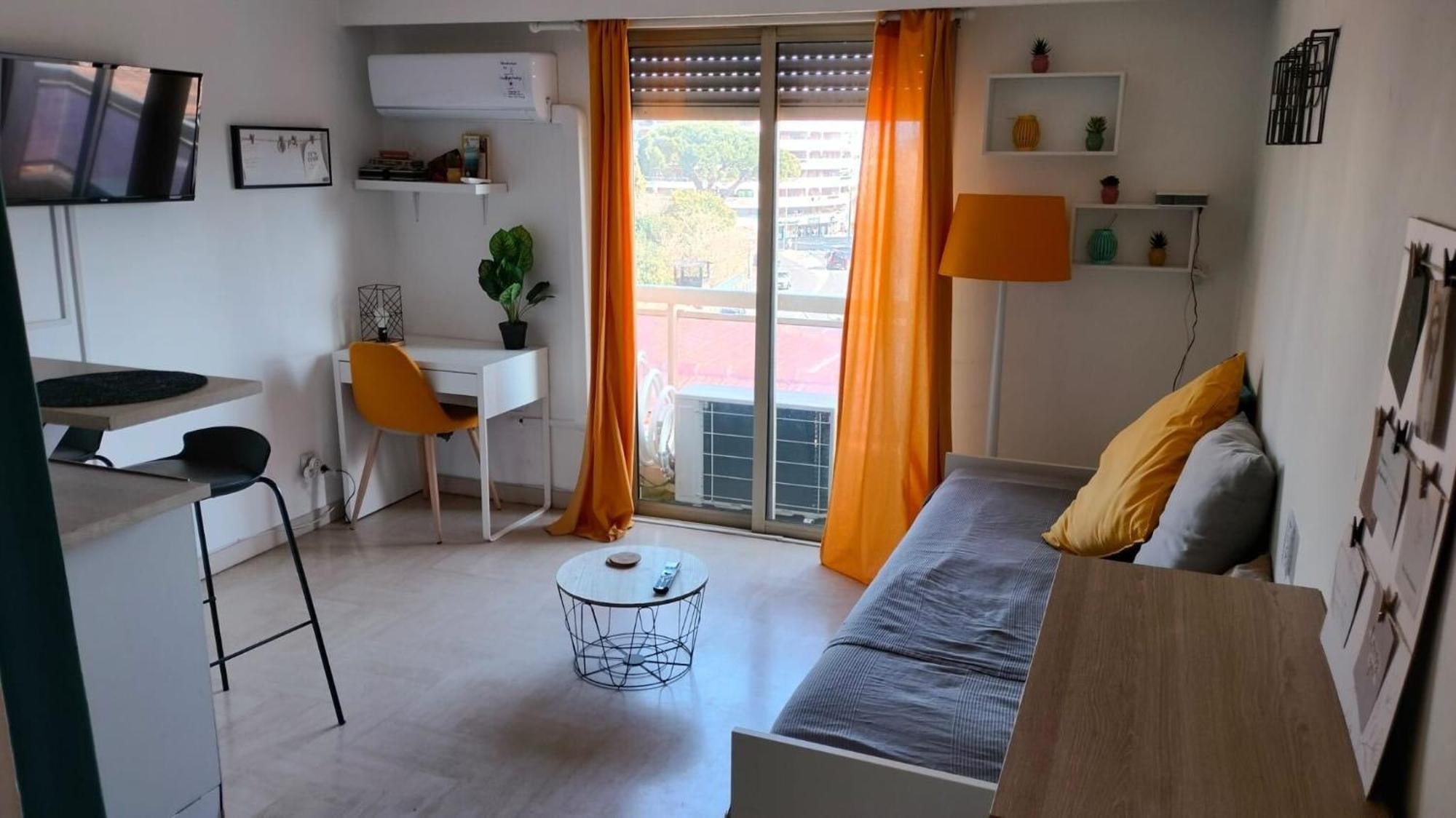 Guignon - Apart Sunny Comfort Close To The Port & Station อองทีบส์ ภายนอก รูปภาพ